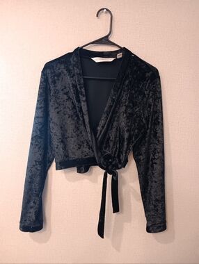Y2k Vintage Victoria's Secret Black Velvet Wrap Top with Tie Sz M